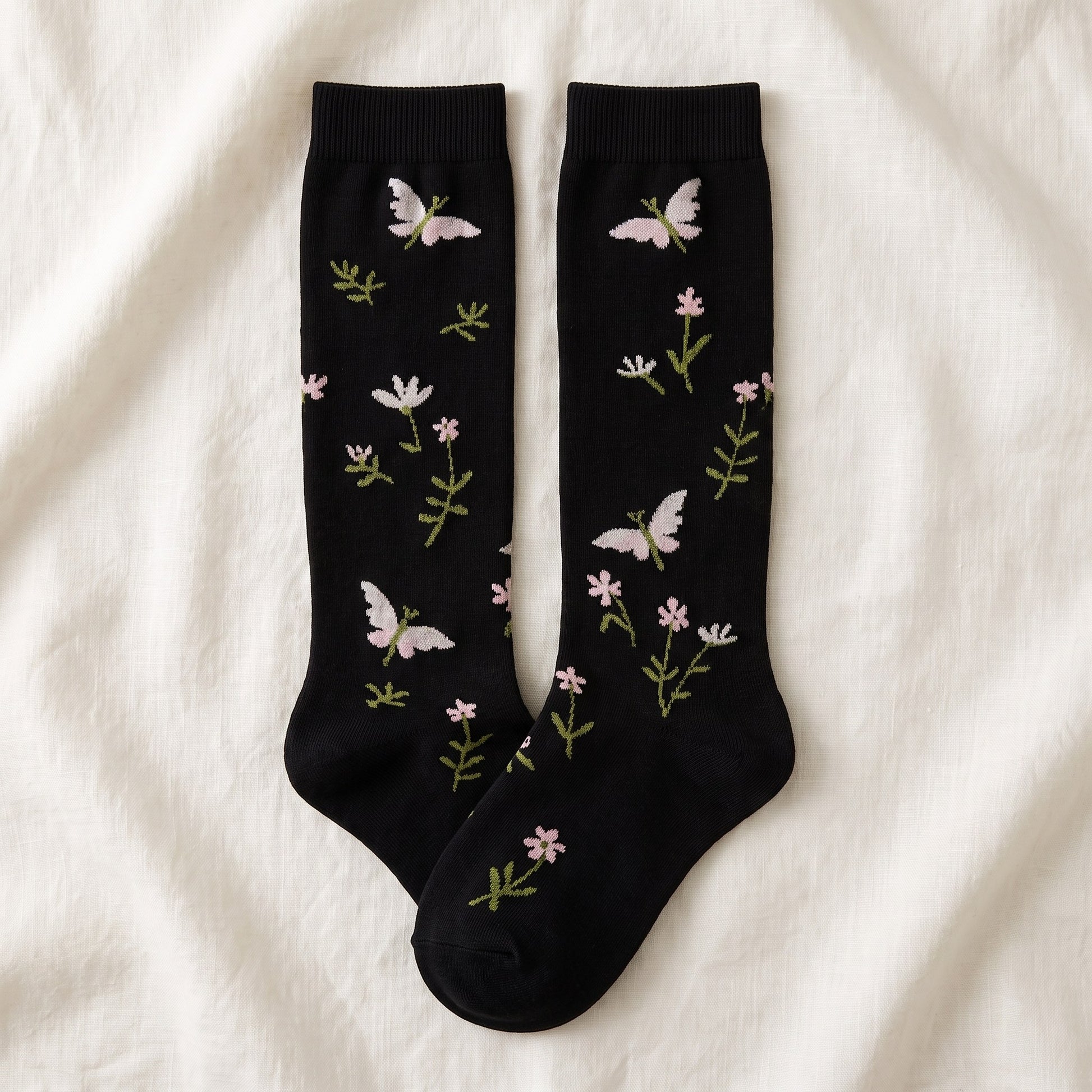 Solemate Butterfly Black — Flat lay