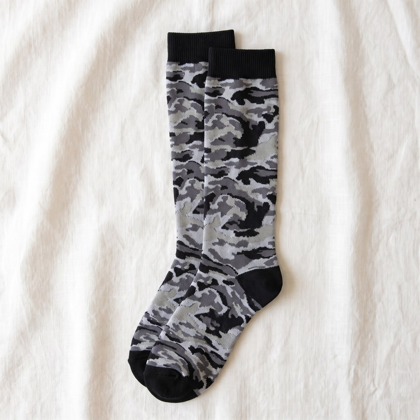 Solemate Camo Black — Flat lay