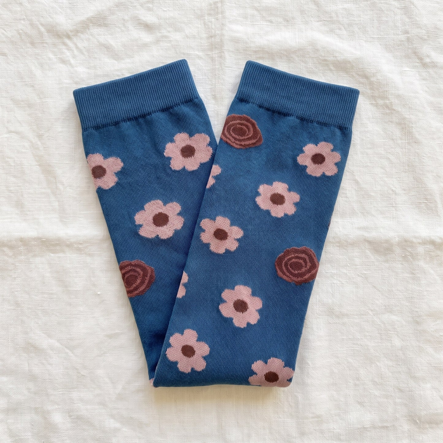 Solemate Floral Grey — Flat lay