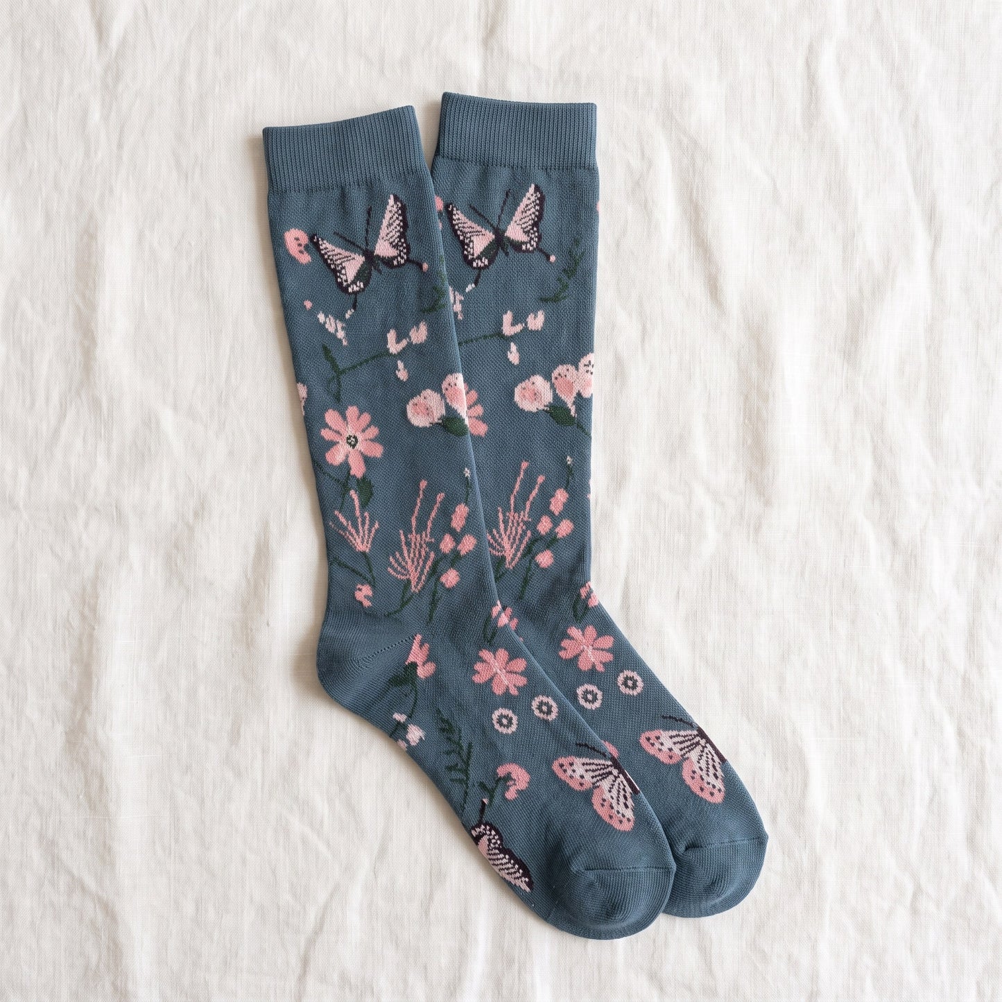 Solemate Floral Navy — Flat lay