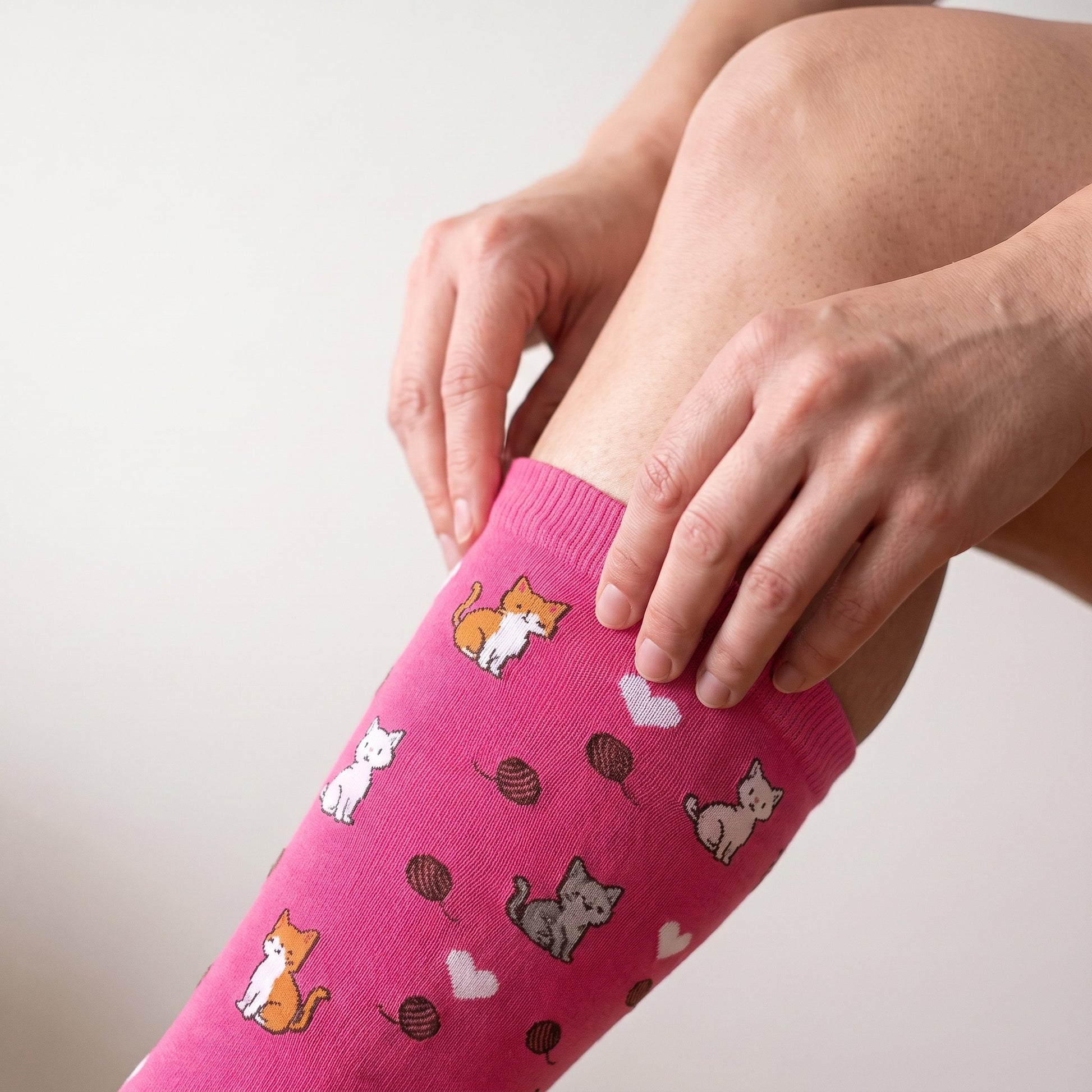 Solemate Kittens Pink — Close-up